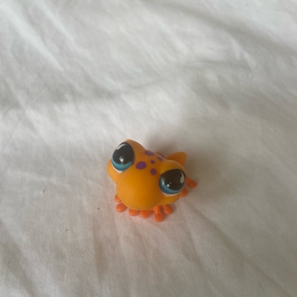 Littlest Pet Shop #874 TREE FROG Orange with Purple Spots - Picture 10 of 14